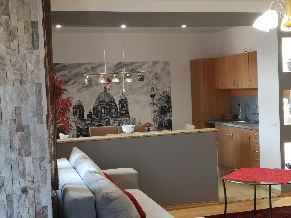 Hotello Apartmanház és Panzió Zalaegerszeg Extérieur photo