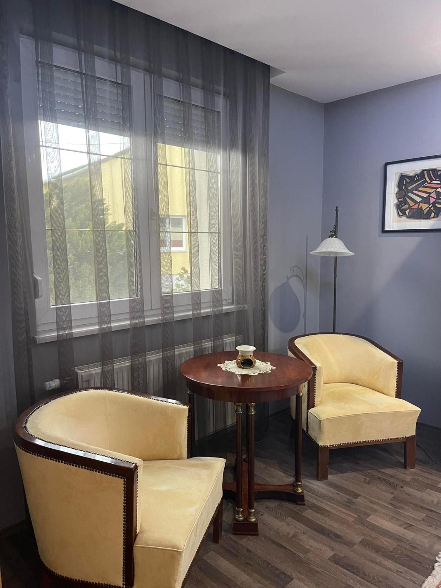 Hotello Apartmanház és Panzió Zalaegerszeg Extérieur photo