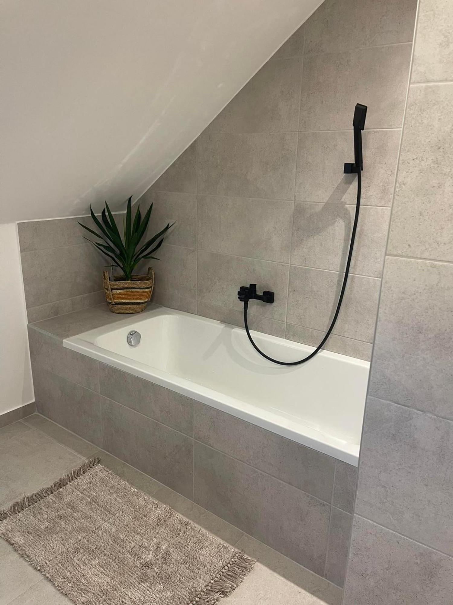 Hotello Apartmanház és Panzió Zalaegerszeg Extérieur photo